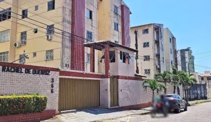 Apartamento com 3 dormitórios à venda, 82 m² por R$ 245.000,00 - Vila União - Fortaleza/CE
