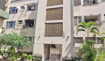 Apartamento nascente, térreo, com 3 dormitórios à venda, 98 m² por R$ 263.000 - Cocó - Fortaleza/CE