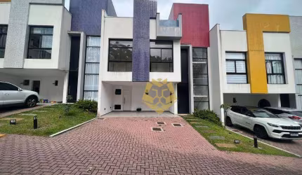 Tríplex Alto padrão, ótimo acabamento em ótima localização no Santo Inácio!