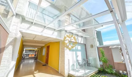 Sobrado com 3 dormitórios à venda, 207 m² por R$ 1.350.000 - Cidade Jardim - São José dos Pinhais/PR!