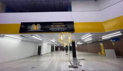 Loja para alugar, 1608 m² por R$ 62.296,44/mês - Rebouças - Curitiba/PR