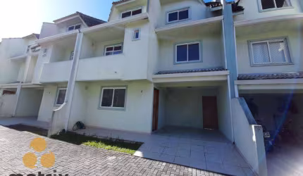 Belíssimo Sobrado Triplex em Condomínio Fechado à venda, 143 m² por R$ 630.000 - Uberaba - Curitiba/PR