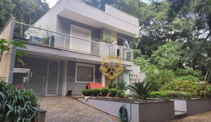 Casa com 3 dormitórios à venda, 224 m² por R$ 1.138.000 - Barreirinha - Curitiba/PR!