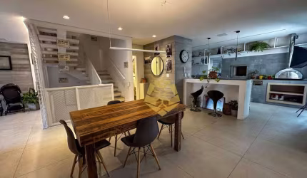 Casa Excepcional com 4 dormitórios à venda, 412 m² por R$ 3.490.000 - Bacacheri - Curitiba/PR!