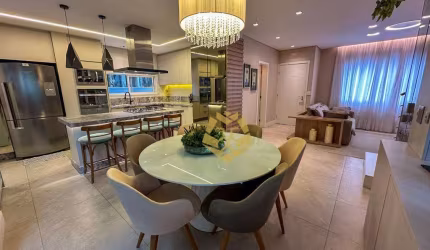 Casa com 3 dormitórios à venda, 215 m² por R$ 2.150.000,00 - Cabral - Curitiba/PR