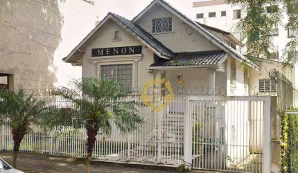 Oportunidade de Investimento: Ampla Casa com 12 Dormitórios em Terreno ZR4 no Alto da XV – Perfeita para Fins Comerciais ou Residenciais!