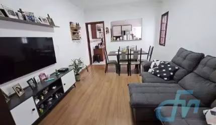 Excelente Casa com Amplo Espaço Gourmet no bairro Alto Ipiranga em Mogi das Cruzes, com 2 dormitórios