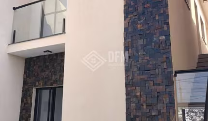 Casa á venda no Residencial Colinas, em César de Souza, Mogi das Cruzes com 4 dormitórios, sendo 1 suíte.