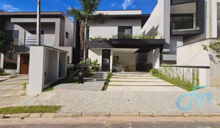 Mosaico Essence - Sobrado em fase de acabamento à venda no Condomínio Mosaico Essence em Mogi das Cruzes, com 3 suítes, sendo 1 suíte master com closet e espaço gourmet com piscina
