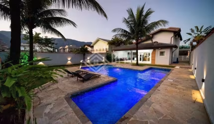 Morada da Praia - Casa de Praia Sobrado mobiliada para locação no Condomínio Morada da Praia em Bertioga, com 6 dormitórios e piscina