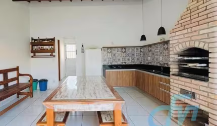 Casa Térrea para alugar com 3 quartos e 2 vaga próximo ao Centro de Mogi da Cruzes, SP.