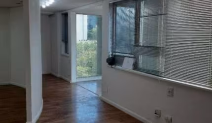 Sala comercial com 1 sala para alugar na Avenida Engenheiro Luís Carlos Berrini, 801, Itaim Bibi, São Paulo por R$ 10.000