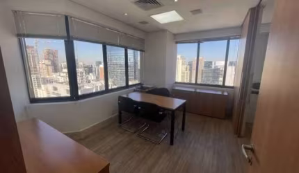 Sala comercial com 5 salas para alugar na Rua Joaquim Floriano, 820834, Itaim Bibi, São Paulo por R$ 11.600