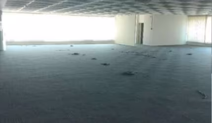 Sala comercial com 1 sala para alugar na MARIA COELHO DE AGUIAR, 215, Jardim São Luís, São Paulo por R$ 99.541