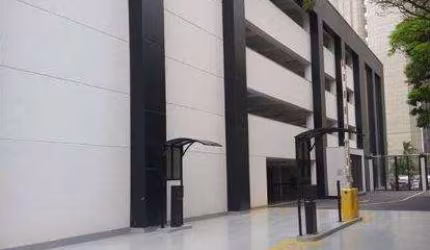 Sala comercial com 4 salas para alugar na Avenida Marquês de São Vicente, 182, Várzea da Barra Funda, São Paulo por R$ 71.422