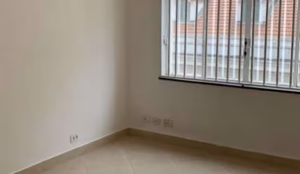 Casa comercial com 6 salas para alugar na Rua Benjamin Constant, 138, Sé, São Paulo por R$ 2.009