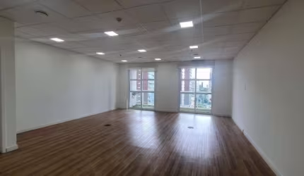 Sala comercial com 1 sala para alugar na CRUCRI ZAIDAN, 1550, Vila Cordeiro, São Paulo por R$ 4.509