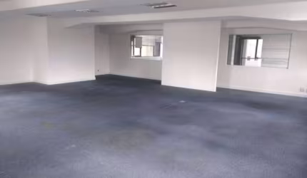 Sala comercial com 2 salas para alugar na Rua Sansão Alves dos Santos, 20, Cidade Monções, São Paulo por R$ 9.506
