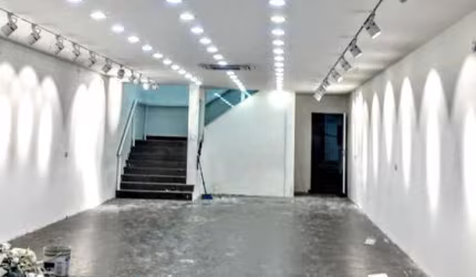 Prédio com 7 salas para alugar na Rua Vinte e Cinco de Março, 919, Centro, São Paulo por R$ 160.000