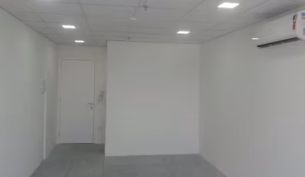 Sala comercial com 1 sala para alugar na Avenida Nossa Senhora do Ó, 865, Limão, São Paulo por R$ 1.819