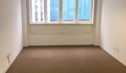 Sala comercial com 3 salas para alugar na Rua Araújo, 165, República, São Paulo por R$ 2.000