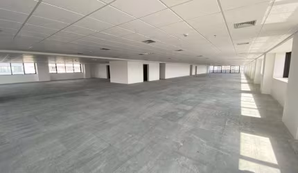 Sala comercial para alugar na Avenida Marquês de São Vicente, 182, Várzea da Barra Funda, São Paulo por R$ 65.012