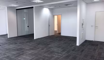 Sala comercial com 1 sala para alugar na Avenida Doutor Chucri Zaidan, 1550, Vila Cordeiro, São Paulo por R$ 12.006