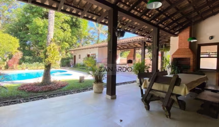 Casa a 50m da praia, a venda em Riviera de São Lourenço