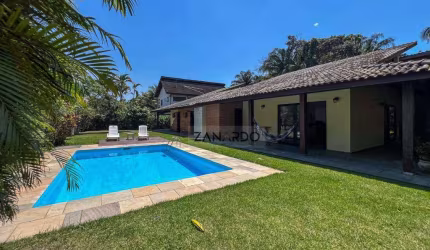 Casa para temporada e venda em Riviera de São Lourenço