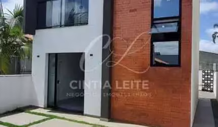 Casa a venda no Centro de Barra Velha- SC