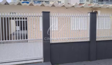 Casa para locação no Centro de Penha-SC