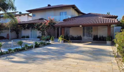 Casa com 5 dormitórios à venda, 640 m² por R$ 2.500.000,00 - Bougainvillee V - Peruíbe/SP