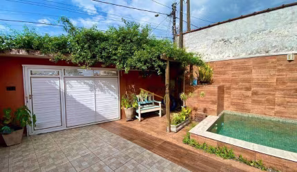 Sobrado com 2 dormitórios à venda, 149 m² por R$ 330.000,00 - Jardim das Palmeiras - Itanhaém/SP