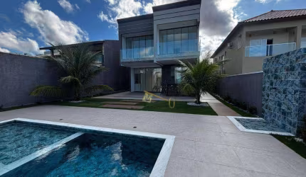 Sobrado em condomínio com 5 dormitórios à venda, 250 m² por R$ 2.800.000