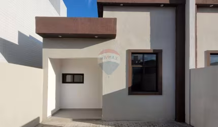 Casa nova e moderna para venda no Valentina, com pé direito duplo, construída e projetada para o seu bem-estar.