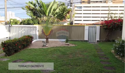 Casa a venda,  03 dormitórios sendo 01 suíte, área com 280m² com terreno 750m²,  bairro dos Estados, João Pessoa-PB.