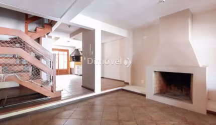 Casa com 3 quartos à venda na Rua Conselheiro Xavier da Costa, 2022, Jardim Isabel, Porto Alegre por R$ 695.000