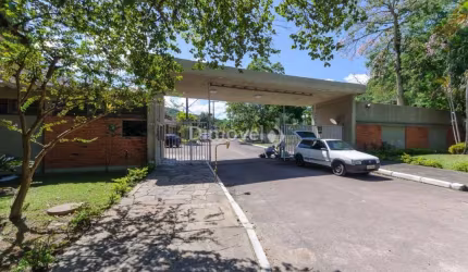 Casa em condomínio fechado com 5 quartos à venda na Avenida Coronel Marcos, 1334, Pedra Redonda, Porto Alegre por R$ 2.300.000