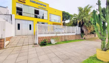 Casa comercial à venda na Avenida Copacabana, 763, Tristeza, Porto Alegre por R$ 2.880.000