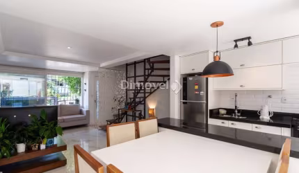 Casa com 3 quartos à venda na Rua Padre João Batista Reus, 1718, Vila Conceição, Porto Alegre por R$ 655.000