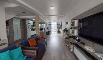 Casa com 3 quartos à venda na Rua Folha da Tarde, 56, Cristal, Porto Alegre por R$ 1.400.000