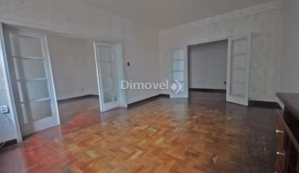 Apartamento com 3 quartos à venda na Praça Dom Feliciano, 56, Centro Histórico, Porto Alegre por R$ 500.000