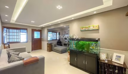 Casa com 3 quartos à venda na Avenida Copacabana, 336, Vila Assunção, Porto Alegre por R$ 889.000