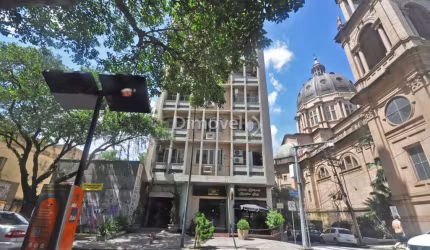 Apartamento com 3 quartos à venda na Rua Duque de Caxias, 1191, Centro Histórico, Porto Alegre por R$ 950.000