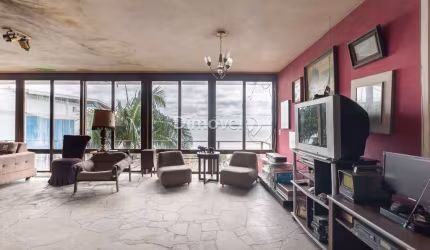 Casa com 5 quartos à venda na Rua Bororó, 699, Vila Assunção, Porto Alegre por R$ 1.910.000