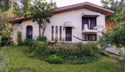 Casa com 3 quartos à venda na Rua Cariri, 201, Vila Assunção, Porto Alegre por R$ 1.495.000