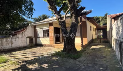 Casa com 3 quartos à venda na Avenida da Cavalhada, 6550, Ipanema, Porto Alegre por R$ 380.000