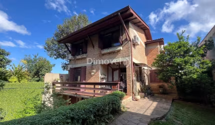 Casa com 3 quartos à venda na Rua Coroados, 1200, Vila Assunção, Porto Alegre por R$ 2.200.000