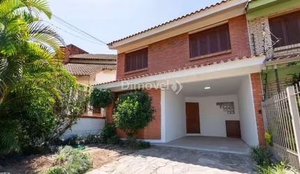 Casa com 3 quartos à venda na Rua Doutor Pitrez, 131, Ipanema, Porto Alegre por R$ 599.000