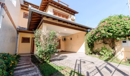 Casa com 3 quartos à venda na Rua Doutor Dias de Carvalho, 24, Tristeza, Porto Alegre por R$ 1.150.000